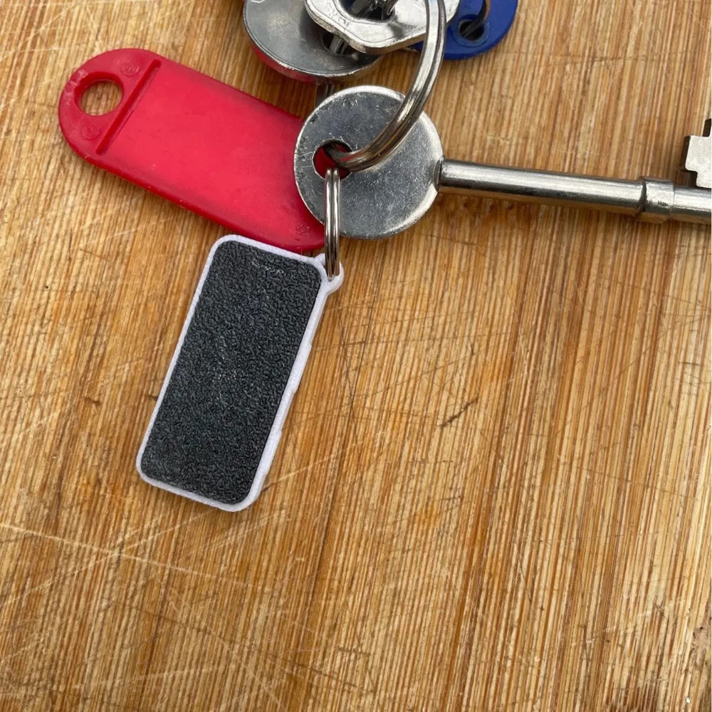 iPhone 17 Pro Keyring Fun Gift Cool Novelty Fidget - Digital Download Only - 3D Print STL